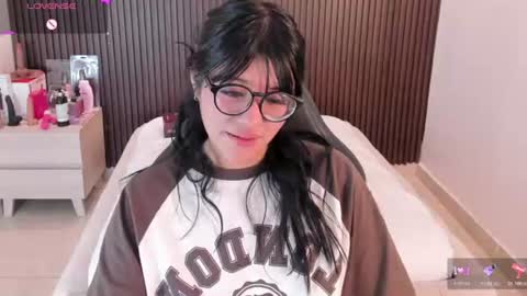 millyevans1 online show from 07.28.26