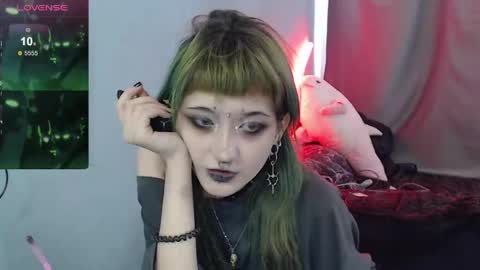 Snapshot of milten_trish chatting on 05.07.26 milten_trish online show from 05.07.26