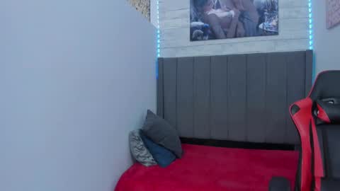 Snapshot of miluuu18 chatting on 01.14.25 Miluu online show from 01.14.25