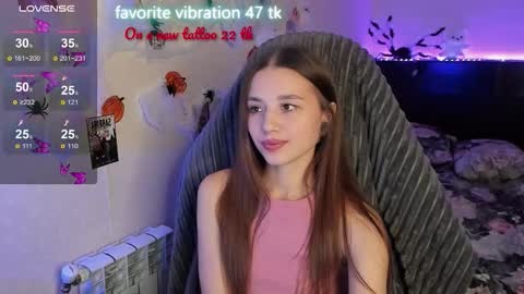 Snapshot of milyamess chatting on 10.24.25 Emily online show from 10.24.25