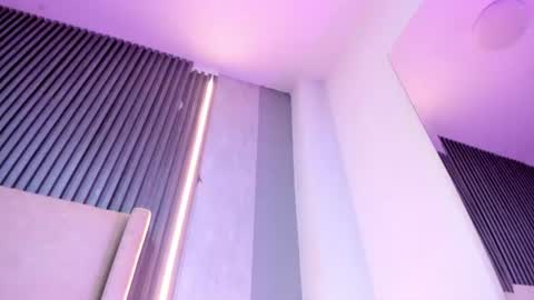 Snapshot of milyclem chatting on 07.25.26 MilyClem online show from 07.25.26