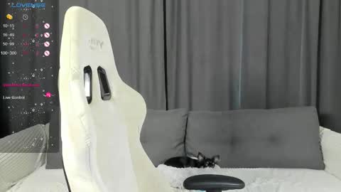 Milena and Jasper online show from 12.20.25