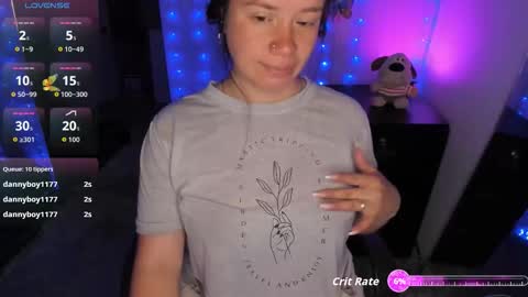 Snapshot of milysauria_ chatting on 09.11.25 Mily online show from 09.11.25