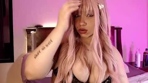 mimirodriguezz online show from 12.12.24