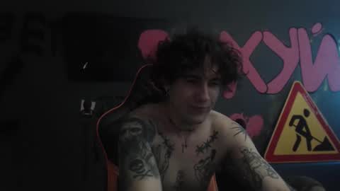 Snapshot of min1pekka chatting on 11.13.25 Max online show from 11.13.25