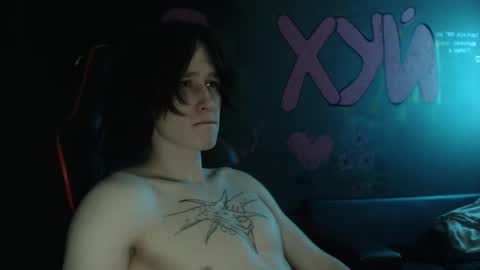 Snapshot of min1pekka chatting on 11.25.25 Max online show from 11.25.25