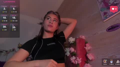 Snapshot of minami_nakamura chatting on 10.06.25 minami_nakamura online show from 10.06.25