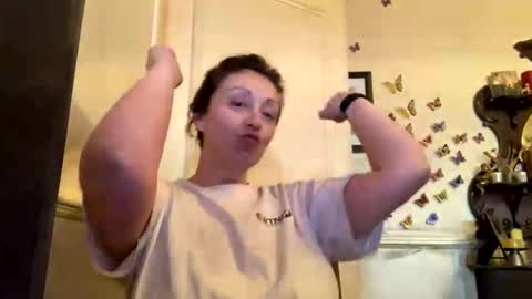 please subscribe to my fansly  please no video or photos must be recorded or re sold online show from 03.31.26