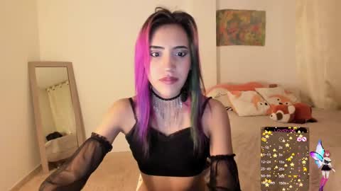 Snapshot of minefoxy2 chatting on 01.13.25 Amber online show from 01.13.25