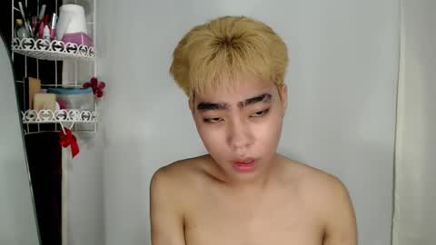 mingkla_man online show from 04.23.26