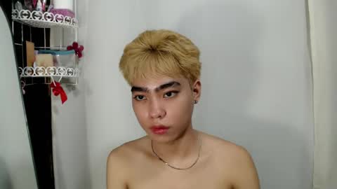 mingkla_man online show from 04.24.26