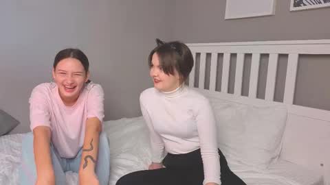 KarinaLeila online show from 09.16.25