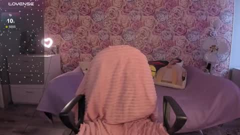 Ariana online show from 12.02.24