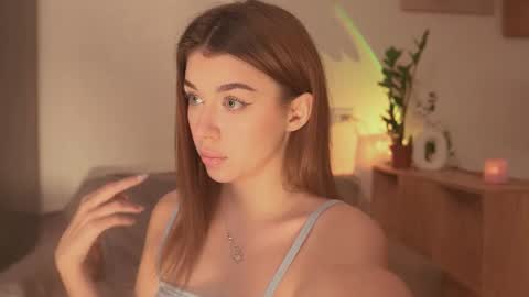 Snapshot of minirini chatting on 11.18.25 Rina online show from 11.18.25