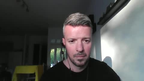 Snapshot of minka28 chatting on 04.20.26 minka28 online show from 04.20.26