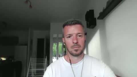 Snapshot of minka28 chatting on 04.27.26 minka28 online show from 04.27.26