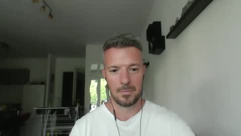 Snapshot of minka28 chatting on 05.10.26 minka28 online show from 05.10.26