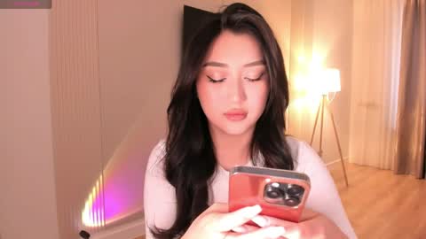 Snapshot of minnie_jin chatting on 05.18.26 minnie_jin online show from 05.18.26