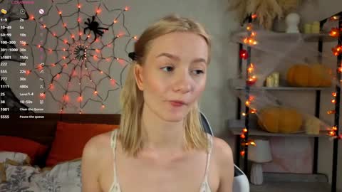 Mary  is here 3 My favorite patterns 77143222321Try my private online show from 11.01.25