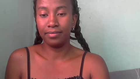 minouch211907 online show from 05.16.26