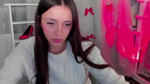 Snapshot of mipsymipson chatting on 01.09.25 NEXT STREAM NOVEMBER 27282930 online show from 01.09.25