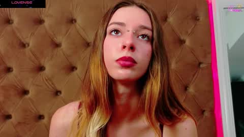 mira_lynxx online show from 01.05.26