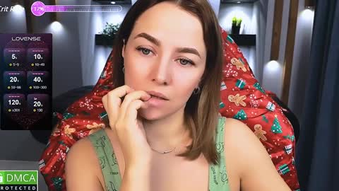 Snapshot of mira_mermayd chatting on 12.19.24 Mira online show from 12.19.24