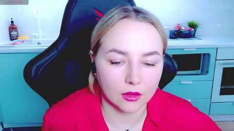 Snapshot of mira_mermayd chatting on 04.30.26 Mira online show from 04.30.26
