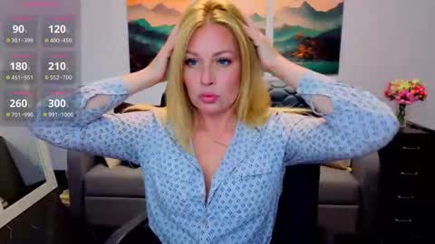 Snapshot of mira_whitme chatting on 05.20.26 Mira online show from 05.20.26