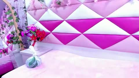 mirabella_miller online show from 10.11.25