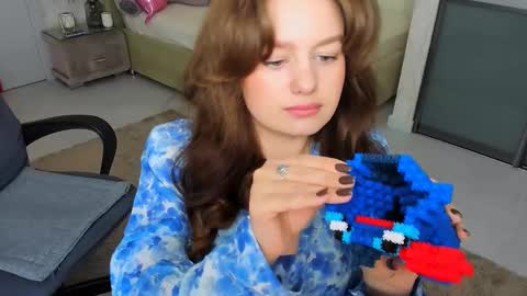 Emma online show from 03.08.25