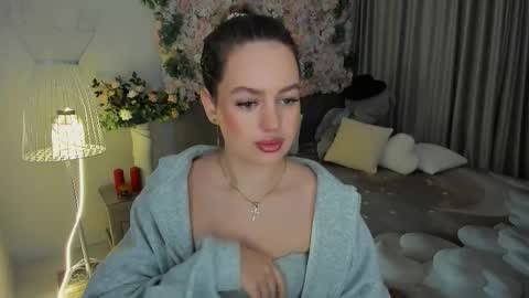 Emma online show from 11.14.25