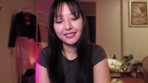 Snapshot of mirafloat chatting on 02.13.26 mirafloat online show from 02.13.26