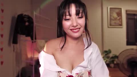 Snapshot of mirafloat chatting on 02.14.26 mirafloat online show from 02.14.26