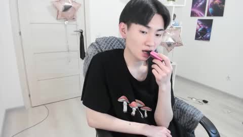              online show from 03.09.25