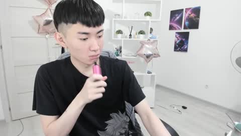              online show from 03.12.25