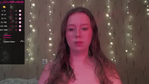 Snapshot of miranadevl chatting on 01.09.25 Kira online show from 01.09.25