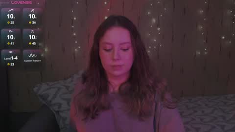 Snapshot of miranadevl chatting on 01.17.25 Kira online show from 01.17.25