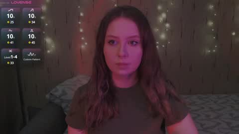 Snapshot of miranadevl chatting on 01.22.25 Kira online show from 01.22.25