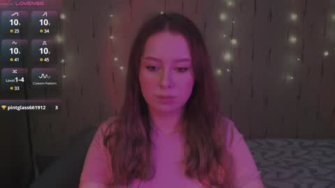 Snapshot of miranadevl chatting on 01.23.25 Kira online show from 01.23.25