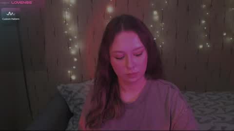 Snapshot of miranadevl chatting on 01.31.25 Kira online show from 01.31.25