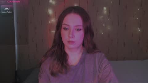 Snapshot of miranadevl chatting on 02.02.25 Kira online show from 02.02.25