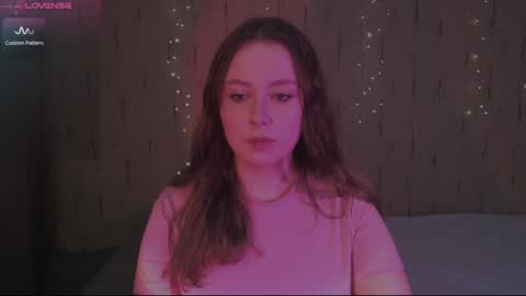 Snapshot of miranadevl chatting on 02.05.25 Kira online show from 02.05.25