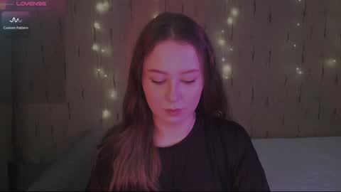 Snapshot of miranadevl chatting on 02.06.25 Kira online show from 02.06.25