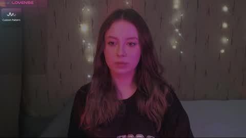 Snapshot of miranadevl chatting on 02.07.25 Kira online show from 02.07.25