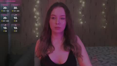 Snapshot of miranadevl chatting on 02.28.25 Kira online show from 02.28.25