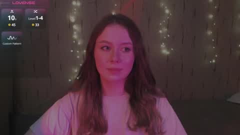 Snapshot of miranadevl chatting on 03.07.25 Kira online show from 03.07.25