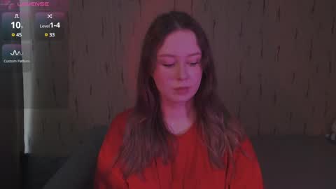 Snapshot of miranadevl chatting on 03.11.25 Kira online show from 03.11.25