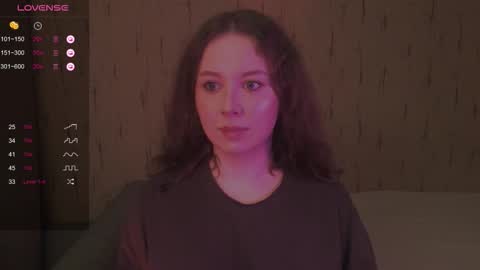 Snapshot of miranadevl chatting on 09.26.25 Kira online show from 09.26.25