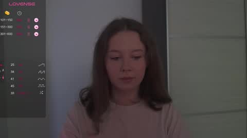 Snapshot of miranadevl chatting on 10.09.25 Kira online show from 10.09.25